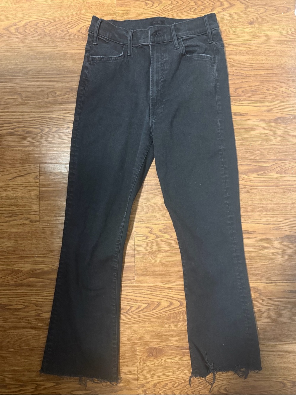 MOTHER Women's Black Cropped Ankle Jeans